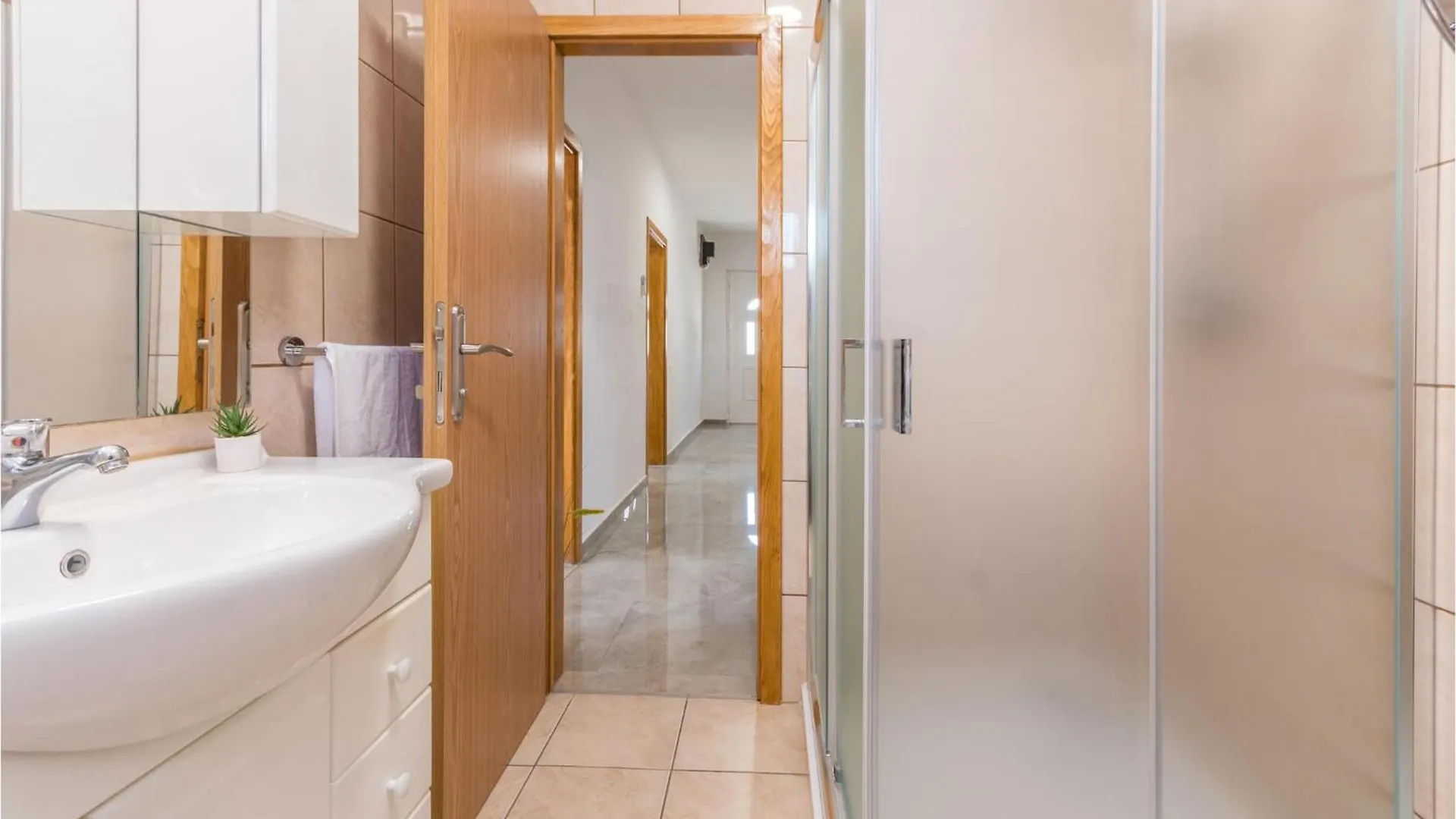 Nice Apartment In Gornje Rastane With Wifi Croatia