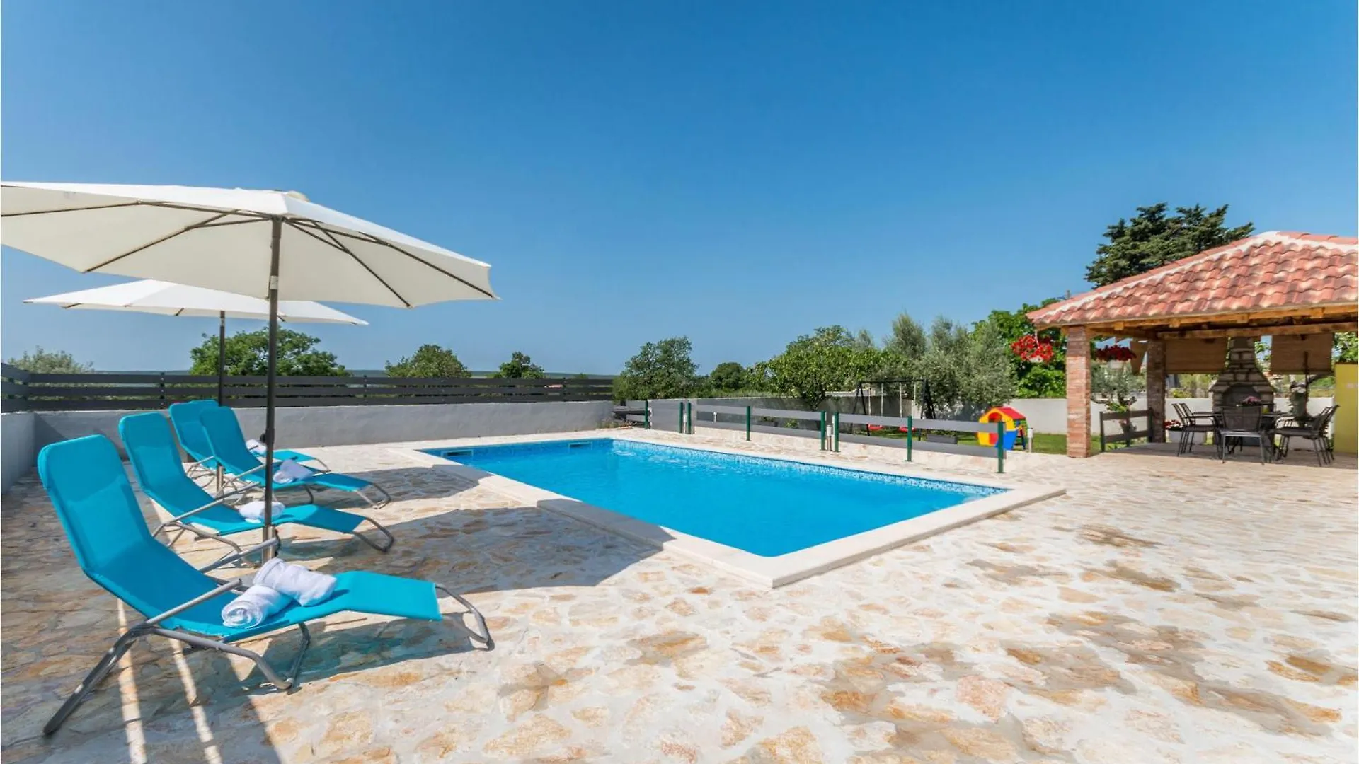 Nice Apartment In Gornje Rastane With Wifi  Donje Rastane