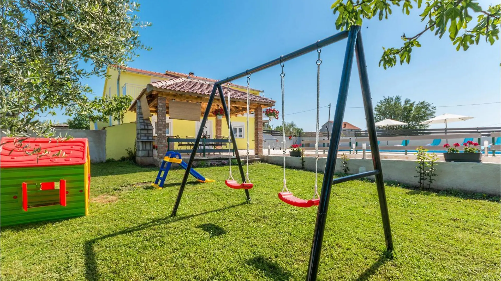 Nice Apartment In Gornje Rastane With Wifi