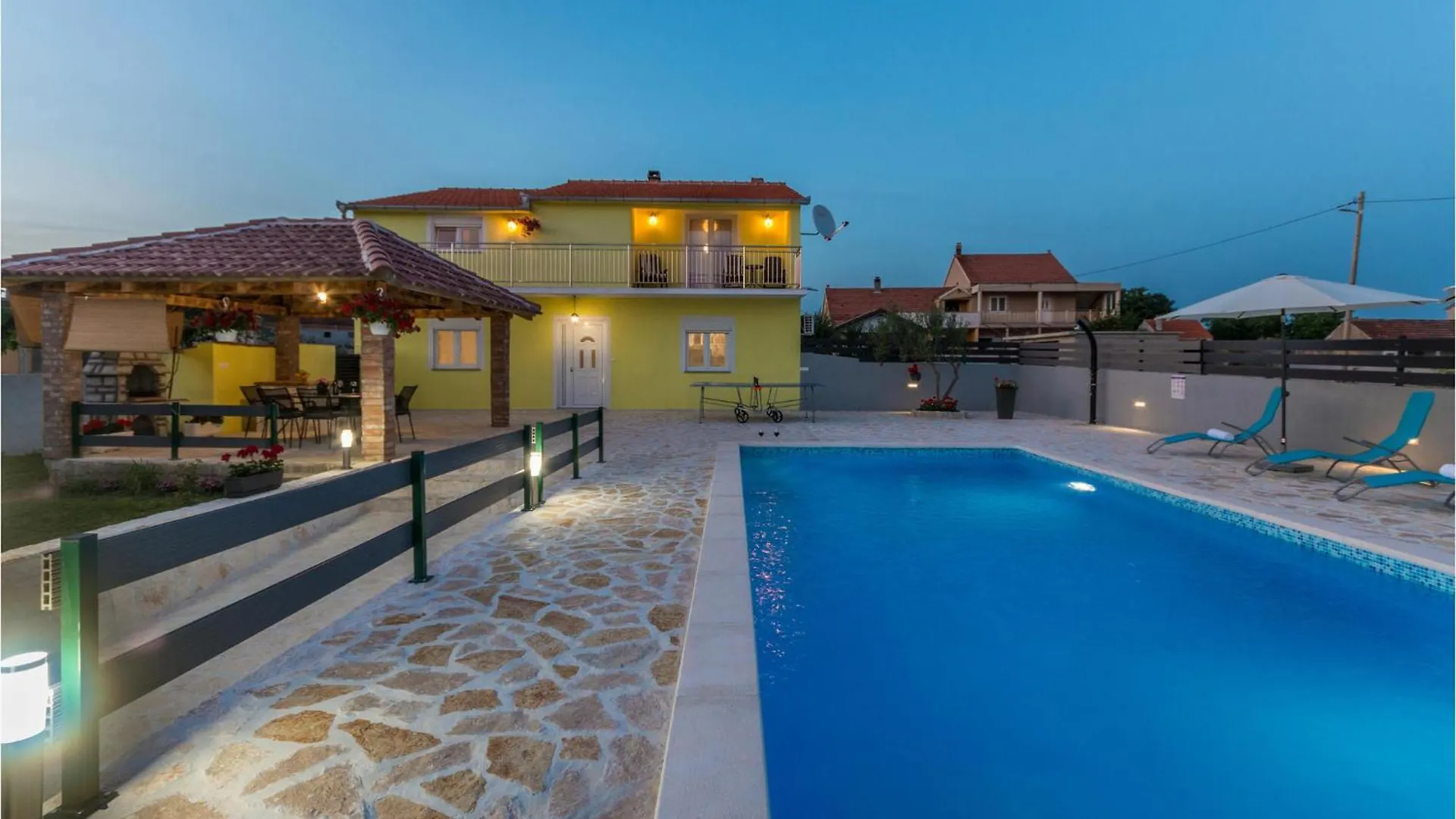 Nice Apartment In Gornje Rastane With Wifi 0*, Donje Rastane