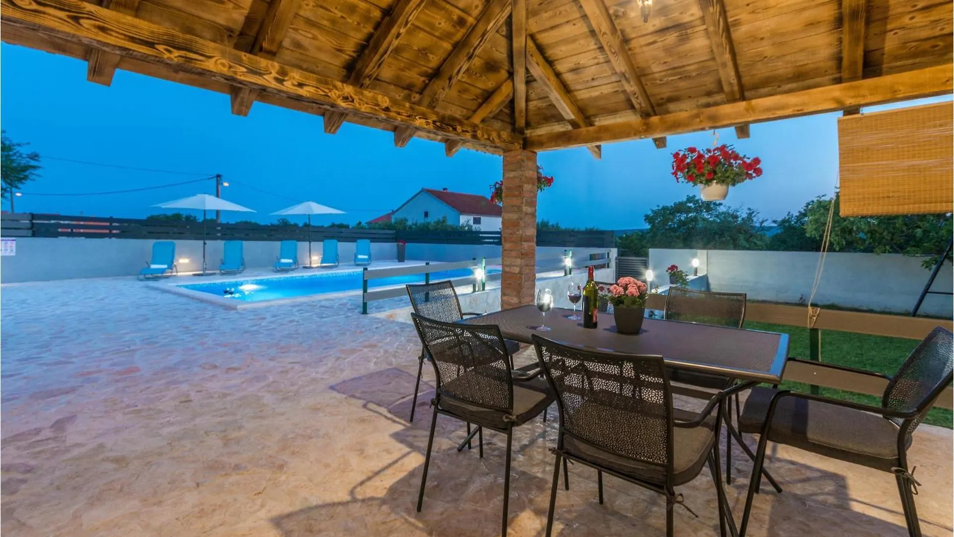 Nice Apartment In Gornje Rastane With Wifi  Donje Rastane
