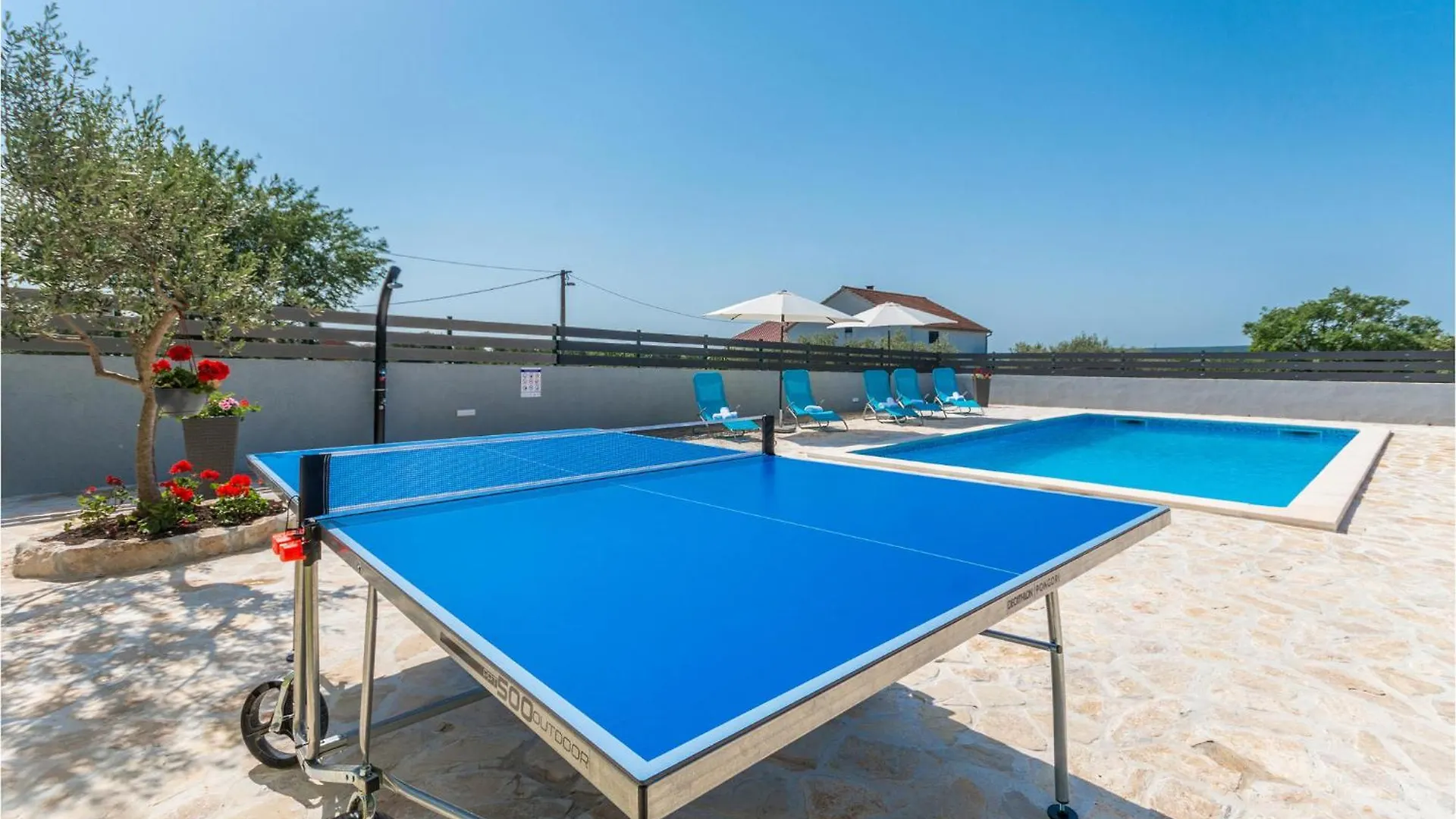 Nice Apartment In Gornje Rastane With Wifi